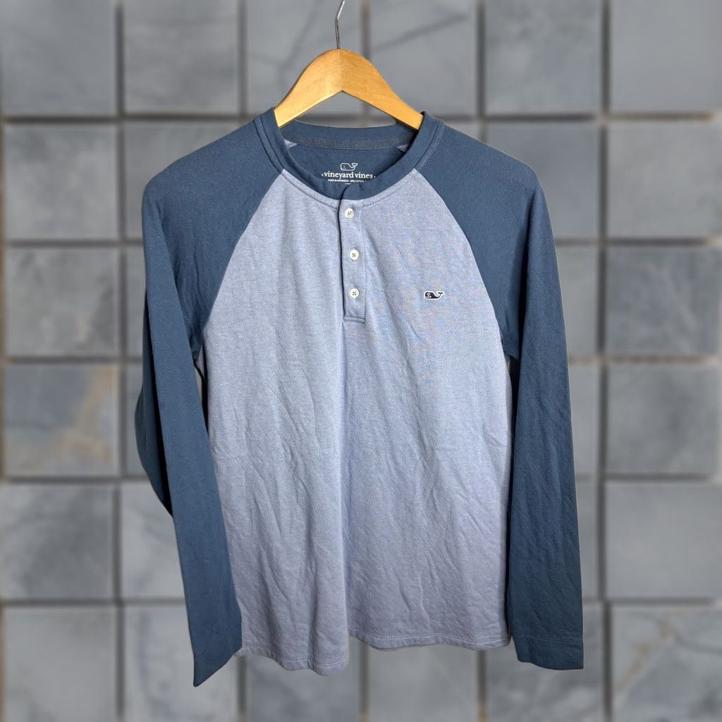 Vineyard Vines Vineyard Vines Shirt Mens Small Blue Gray Henley Raglan Long Sleeve Whale Logo Shirt Size US S / EU 44-46 / 1 - 1 Thumbnail
