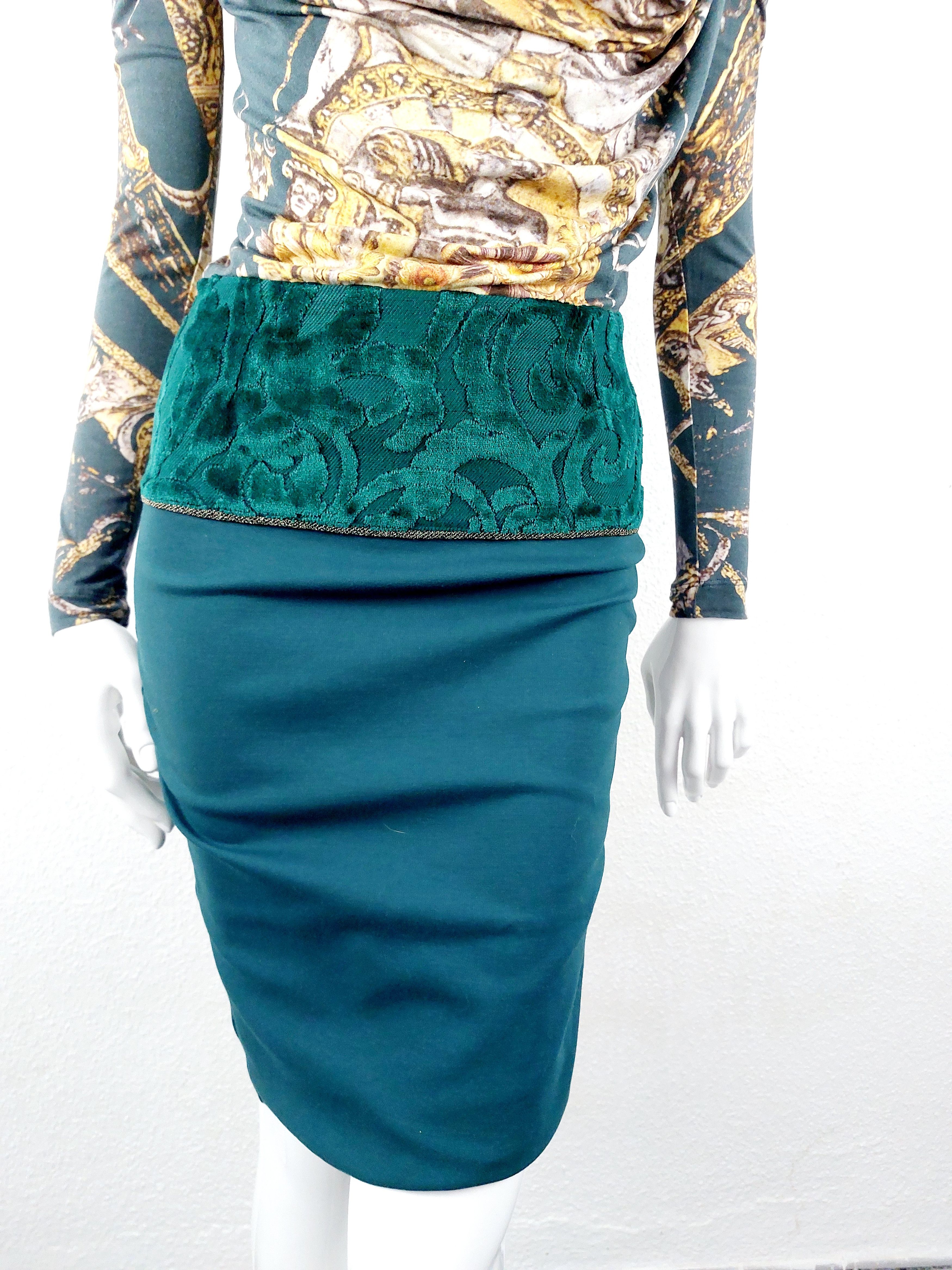 Roberto Cavalli Roberto Cavalli Greek Medusa Baroque Velvet Dress Size XS / US 0-2 / IT 36-38 - 8 Thumbnail