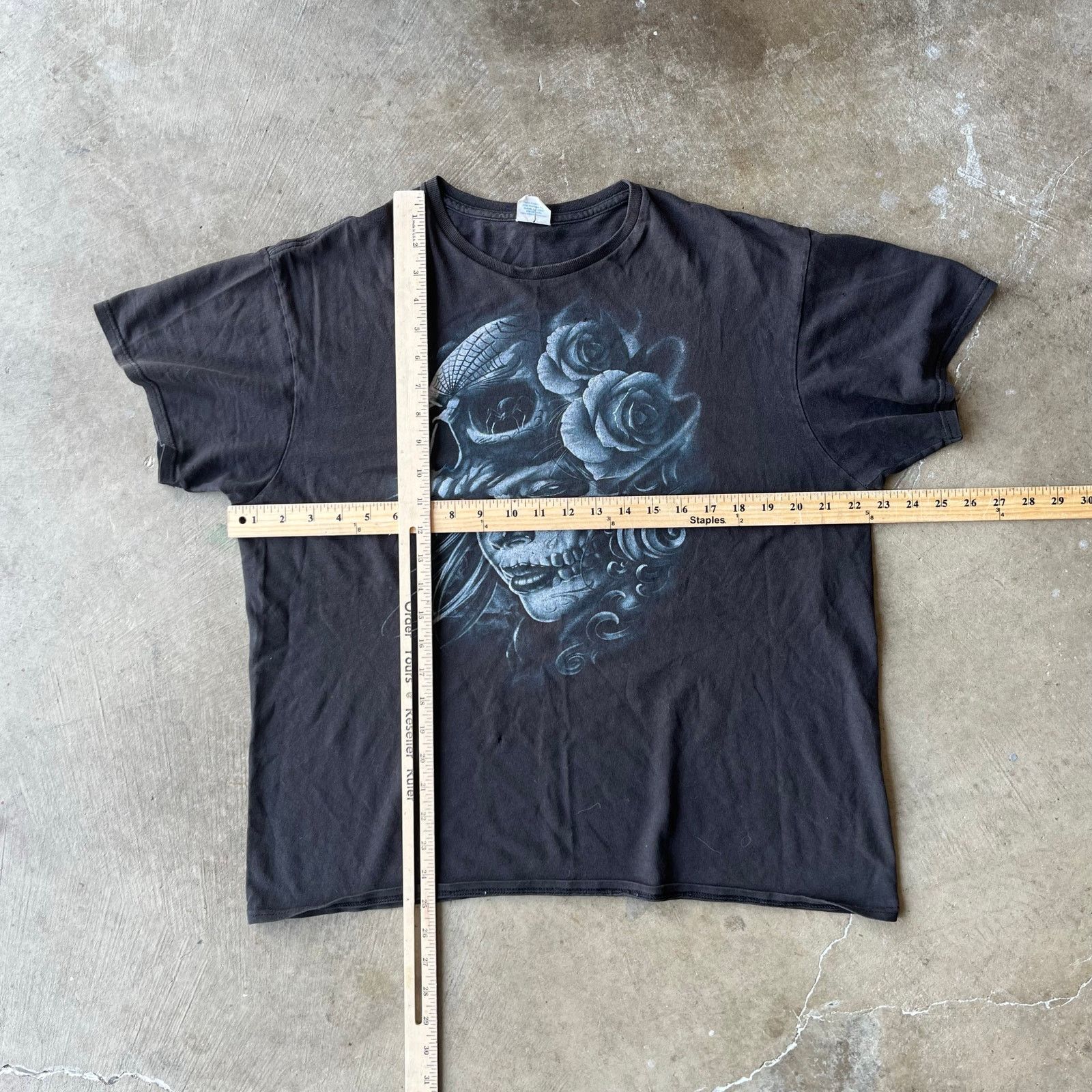 Vintage VINTAGE Y2K FADED SKULL TEE SHIRT 00S GRAPHIC LARGE BLACK Size US L / EU 52-54 / 3 - 6 Thumbnail