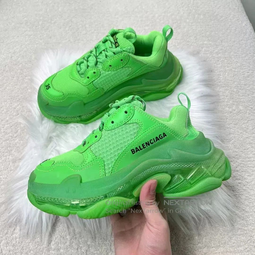 Balenciaga Balenciaga Green Triple S Sneakers. Size US 4 / IT 34 - 2 Thumbnail