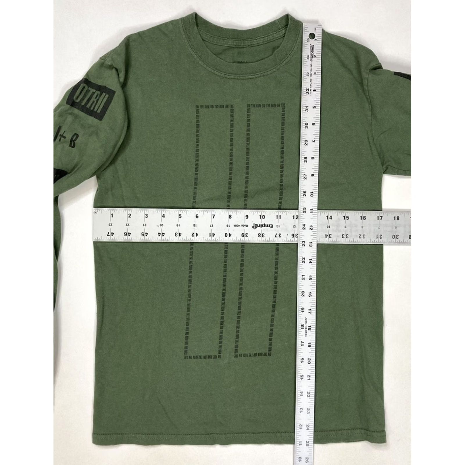Vintage OTR II Beyonce Jay-Z Tour Graphic T-shirt Women Small Long Sleeve Crew Neck Pullover Green Cotton Casual/Party/Cocktail Travel Size S / US 4 / IT 40 - 4 Thumbnail