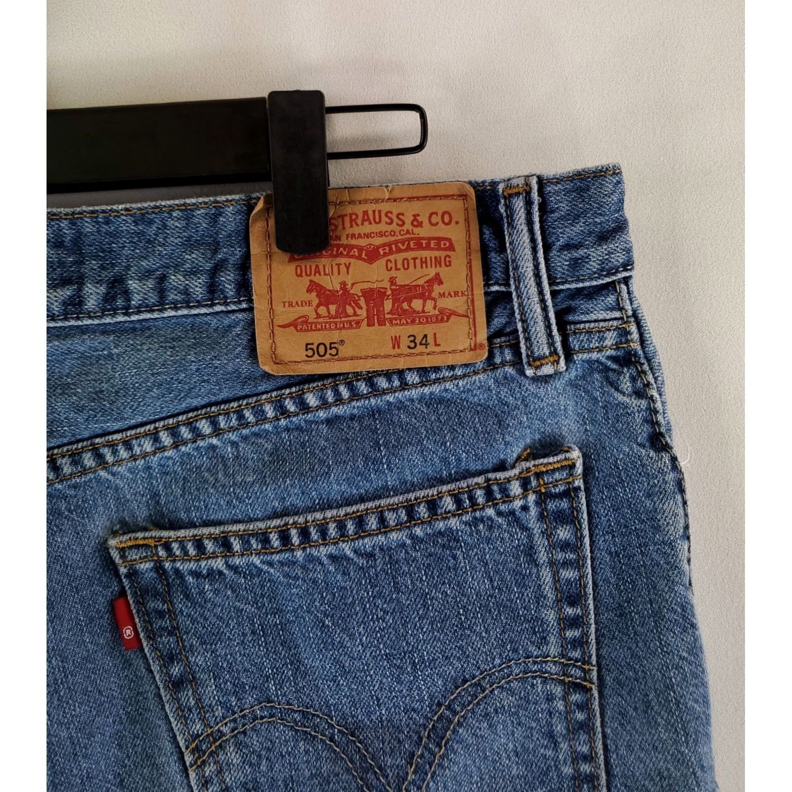 Levi's Levi's 505 Jean Shorts Jorts Blue Straight Fit Mens 36 Regular 34 (36x9.5 Actual) Blue Mens Size US 36 / EU 52 - 2 Thumbnail