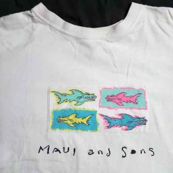 Maui and Sons × Vintage Vintage Maui And Sons Sharks T-Shirt Size US M / EU 48-50 / 2 - 1 Thumbnail