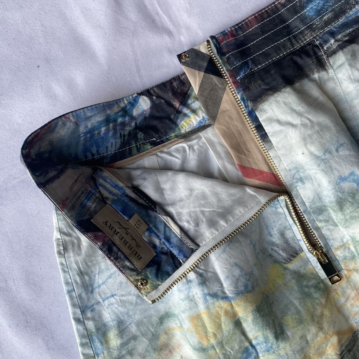 Burberry × Designer Artistic Abstract Printed Burberry A-Line Midi Skirt Size 26" / US 2 / IT 38 - 9 Thumbnail
