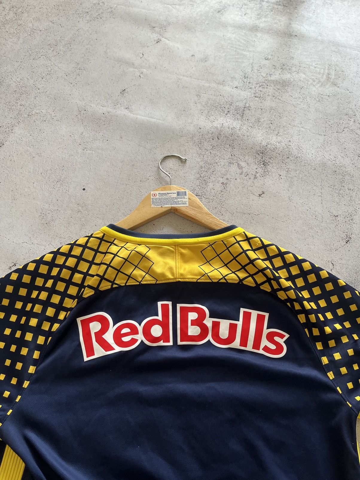 Red Bull NIKE RED BULL SALZBURG 2017 SOCCER JERSEY,FOOTBALL SHIRT Size US S / EU 44-46 / 1 - 7 Thumbnail