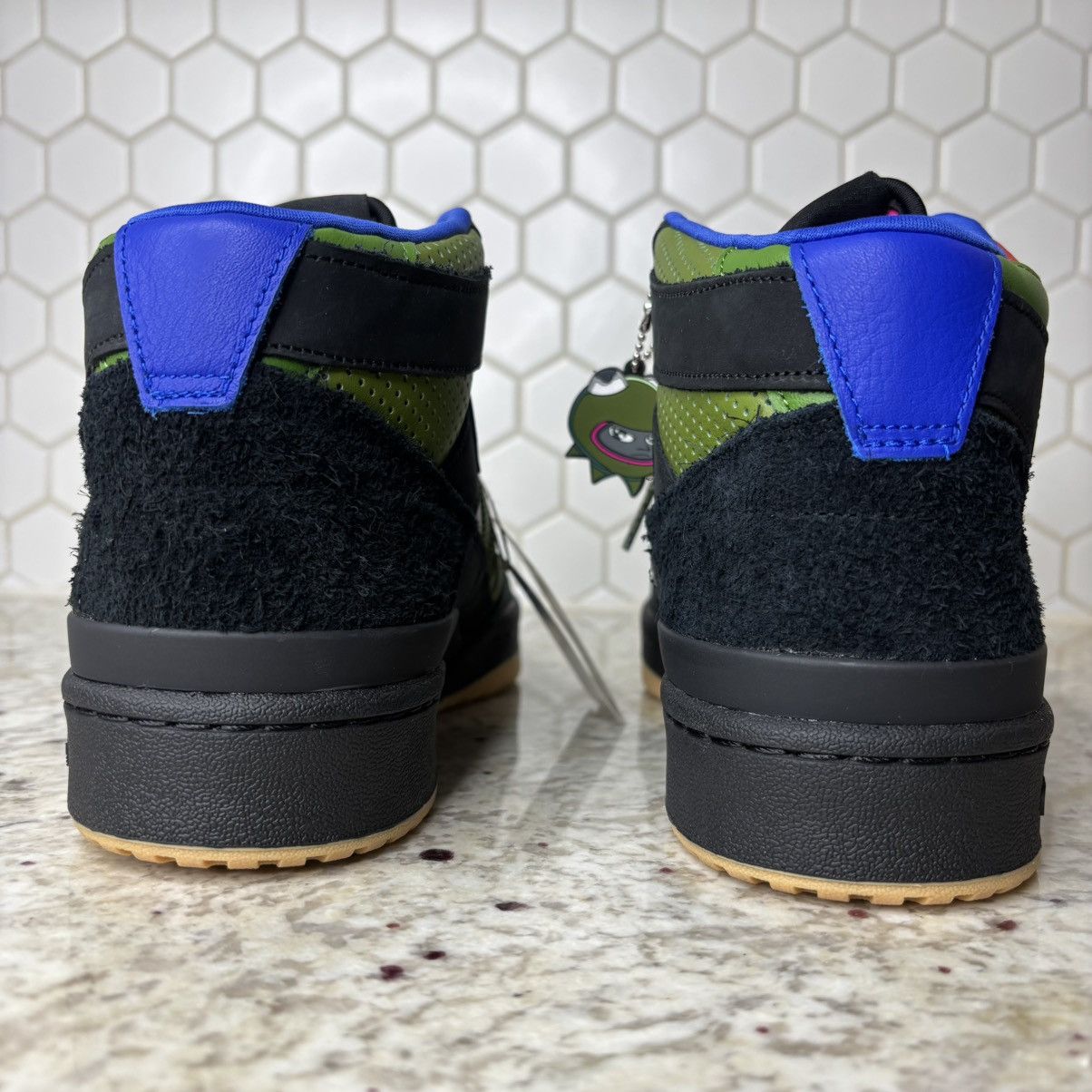 Adidas × Hebru Brantley Size 11-adidas Forum Mid RTHebru Brantley Frogboy NEW Size US 11 / EU 44 - 8 Thumbnail