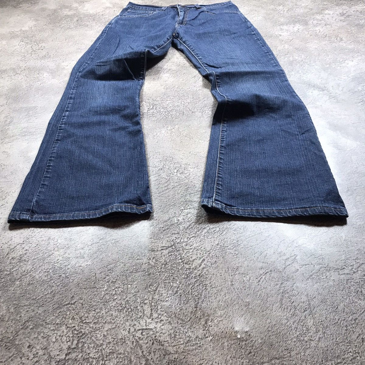 Vintage Vintage 90s Levis Distressed Baggy Jeans Thrashed Grunge 28 Size 28" / US 6 / IT 42 - 1 Thumbnail