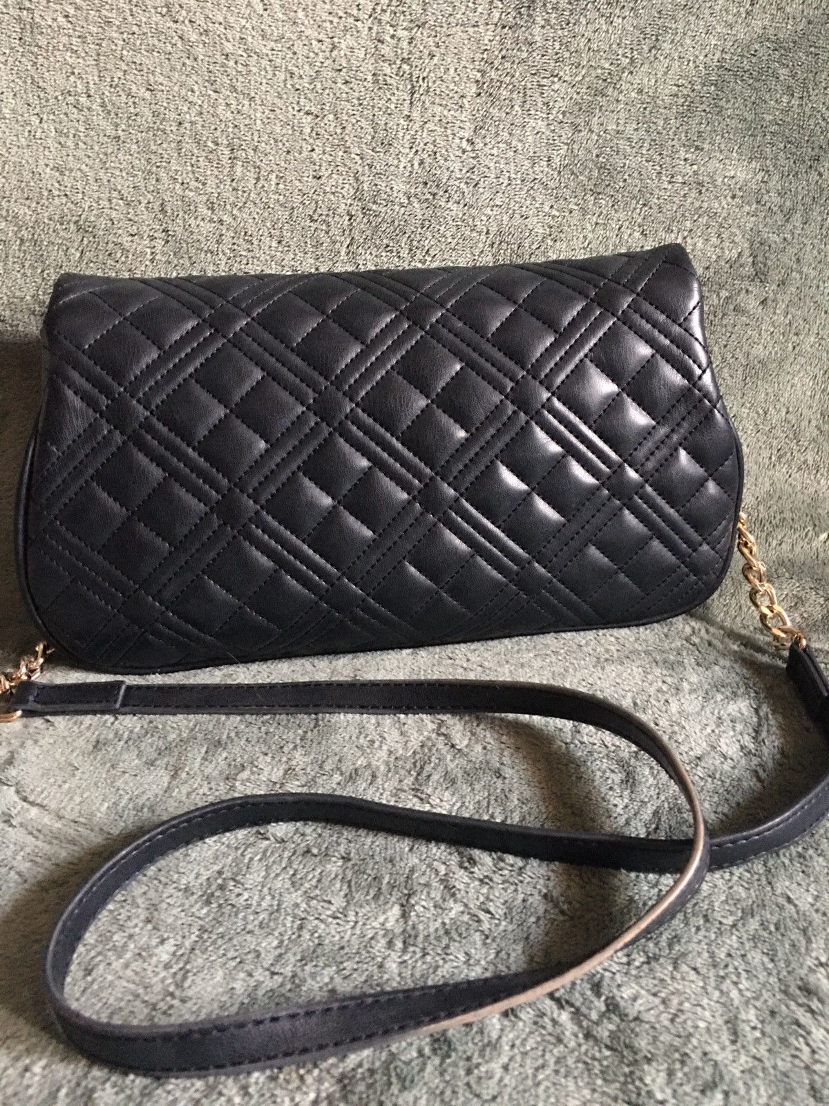 Love Moschino LOVE MOSCHINO Black Quilted Oblong Crossbody Shoulder Bag Size ONE SIZE - 7 Thumbnail
