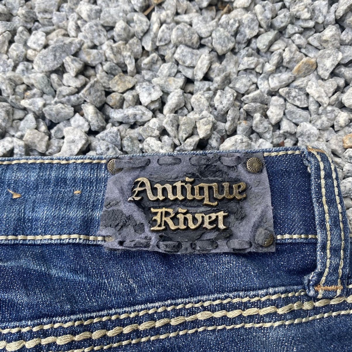 Seditionaries ANTIQUE RIVET STUDDED CROSS CH INSPIRED JEANS Size US 28 / EU 44 - 11 Thumbnail