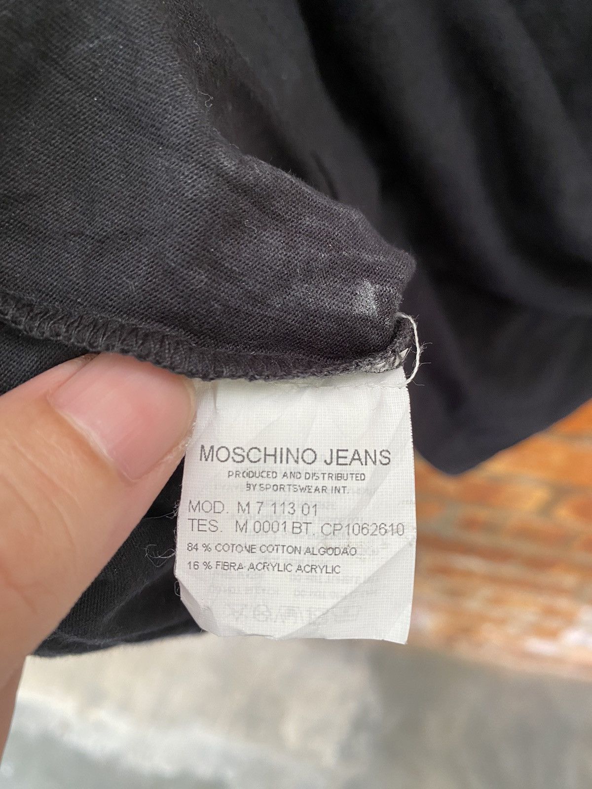 Moschino Iconic Anarchy knit center logo Size US L / EU 52-54 / 3 - 10 Thumbnail
