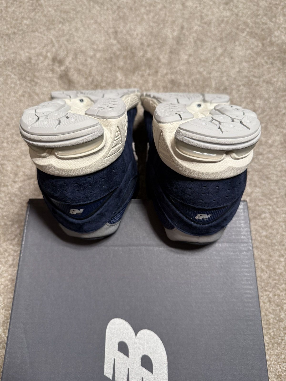 New Balance New Balance 2002R “Navy Grey” Size US 10 / EU 43 - 7 Thumbnail