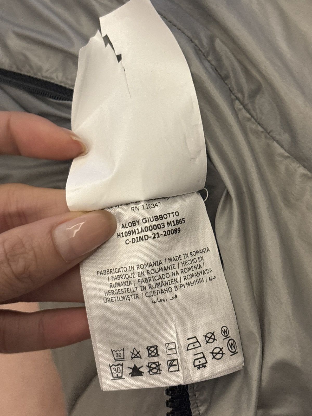 Moncler NWT Moncler Dingyun Zhang Aloby Oversized Down Jacket Size US S / EU 44-46 / 1 - 21 Thumbnail