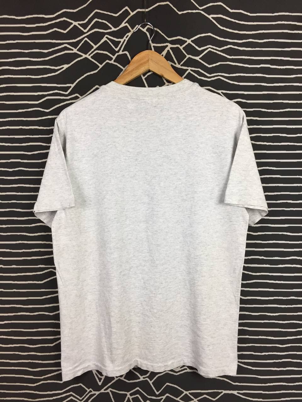 Vintage Vtg 90s Hanes Center Classic Logo Single Stitches Tee Size US M / EU 48-50 / 2 - 12 Thumbnail