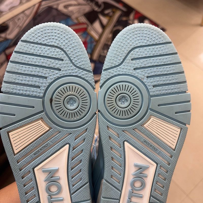 Louis Vuitton Louis Vuitton Blue and White Low-Top Sneakers Size US 8 / IT 38 - 8 Thumbnail