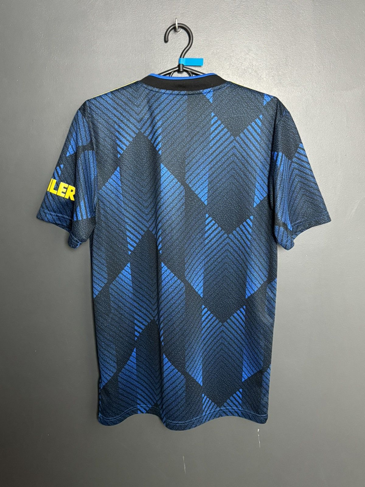 Adidas Manchester United 21/22 Third Football Jersey T-Shirt Size US S / EU 44-46 / 1 - 2 Thumbnail