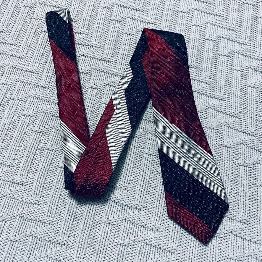 Vintage Vintage Ohrbach's red black and silver striped silk slim tie Size ONE SIZE - 1 Thumbnail