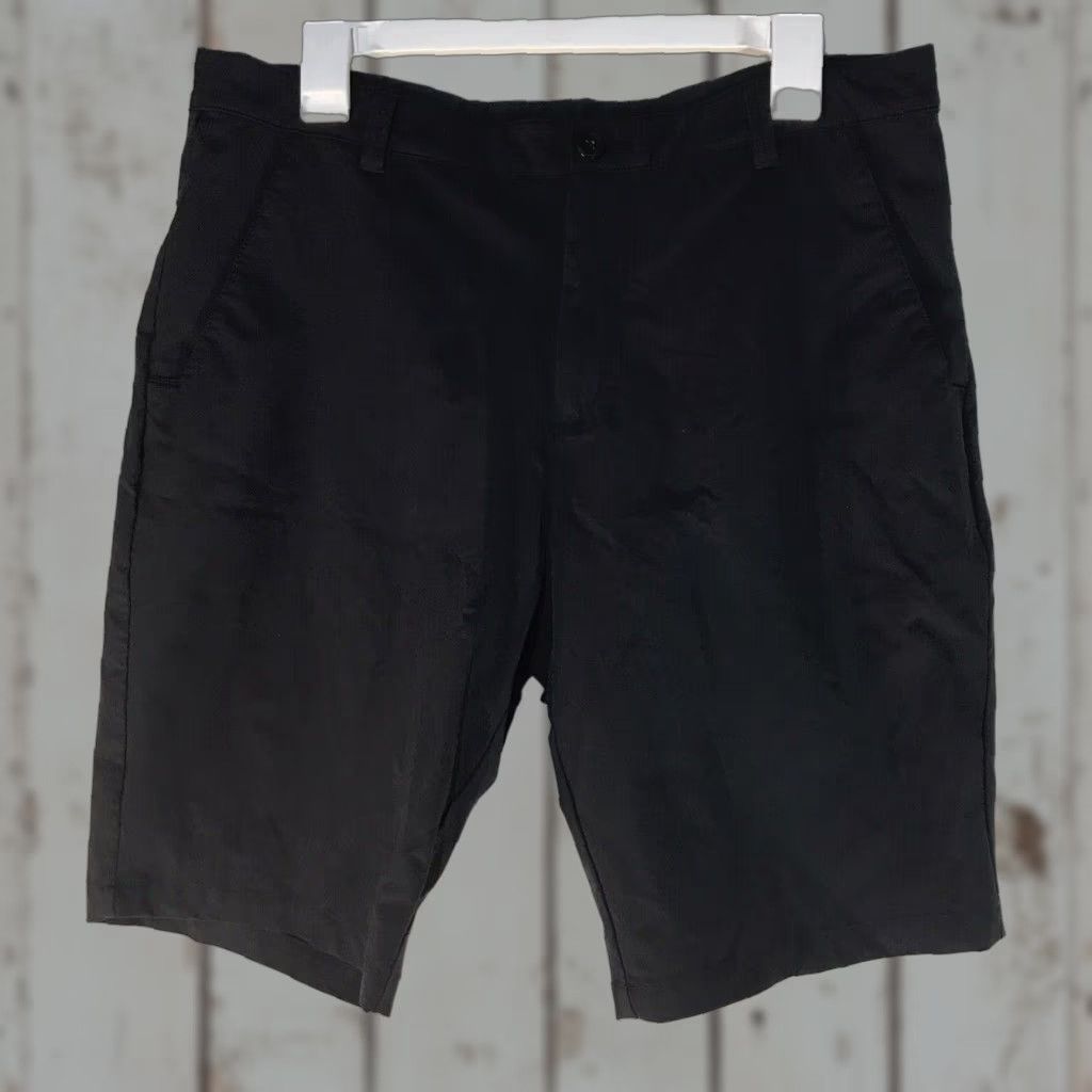 Oakley Oakley Black Softshell Shorts Mens Size 34 Size US 34 / EU 50 - 1 Thumbnail