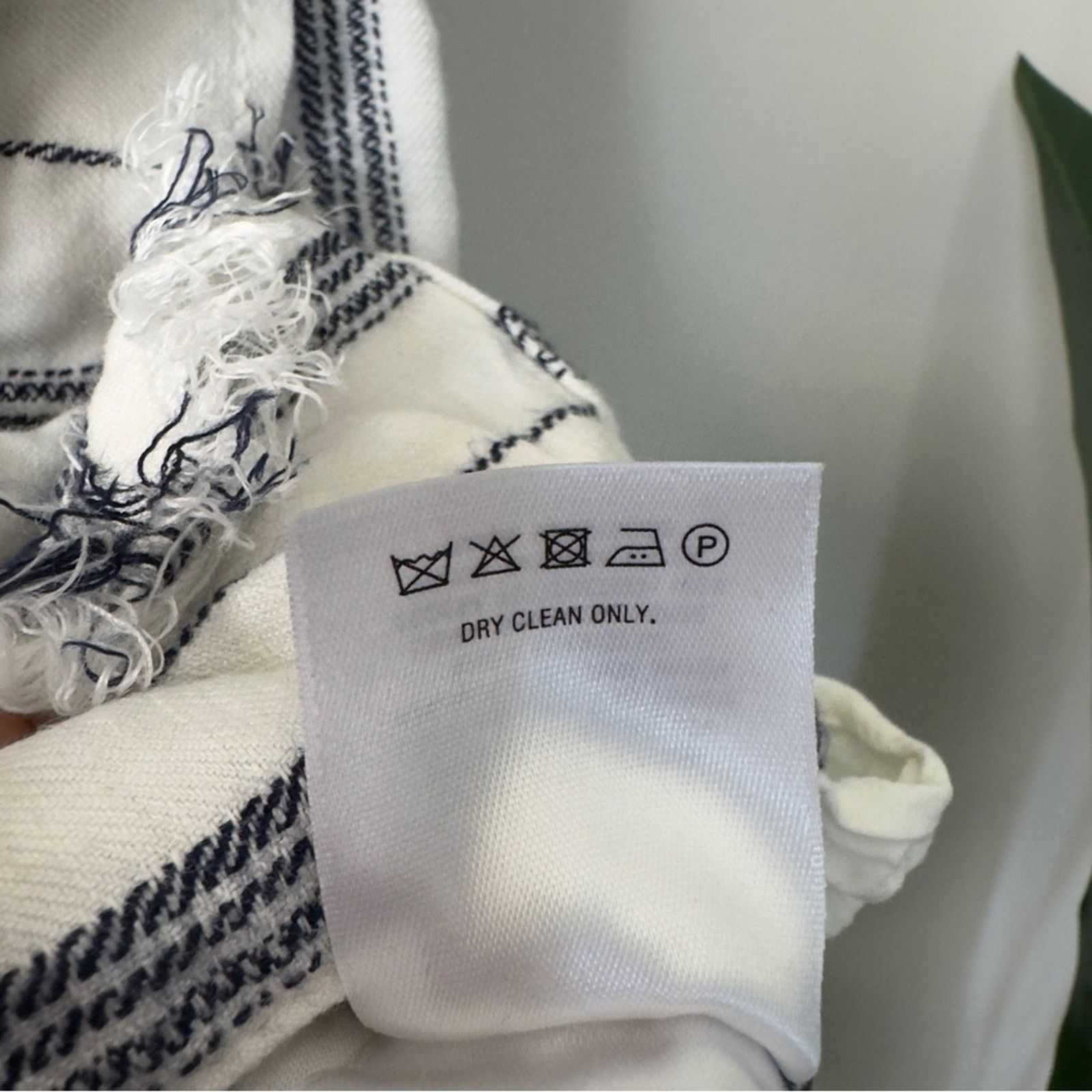 Anthropologie Anthropologie Akemi + Kin White Navy Striped Shift Dress EUC Size XS / US 0-2 / IT 36-38 - 13 Thumbnail