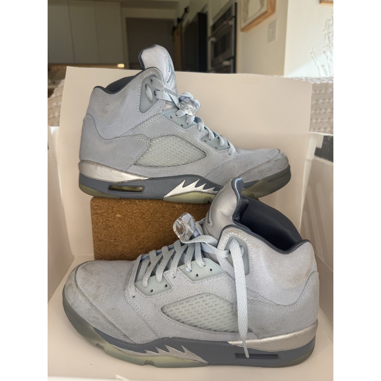 Jordan Brand Jordan 5 Retro Bluebird Shoes Nike Sneakers Size US 11 / IT 41 - 2 Thumbnail