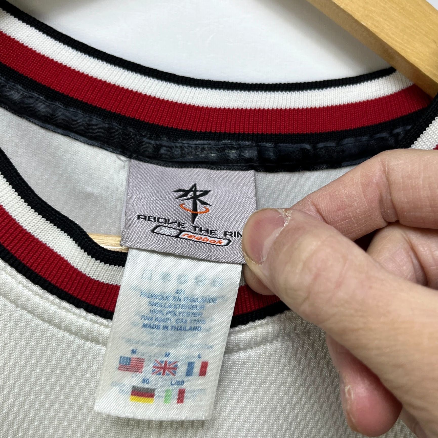 Reebok VINTAGE Reebok Above the Rim Basketball Jersey Shirt Men M White Jersey Size US M / EU 48-50 / 2 - 6 Thumbnail