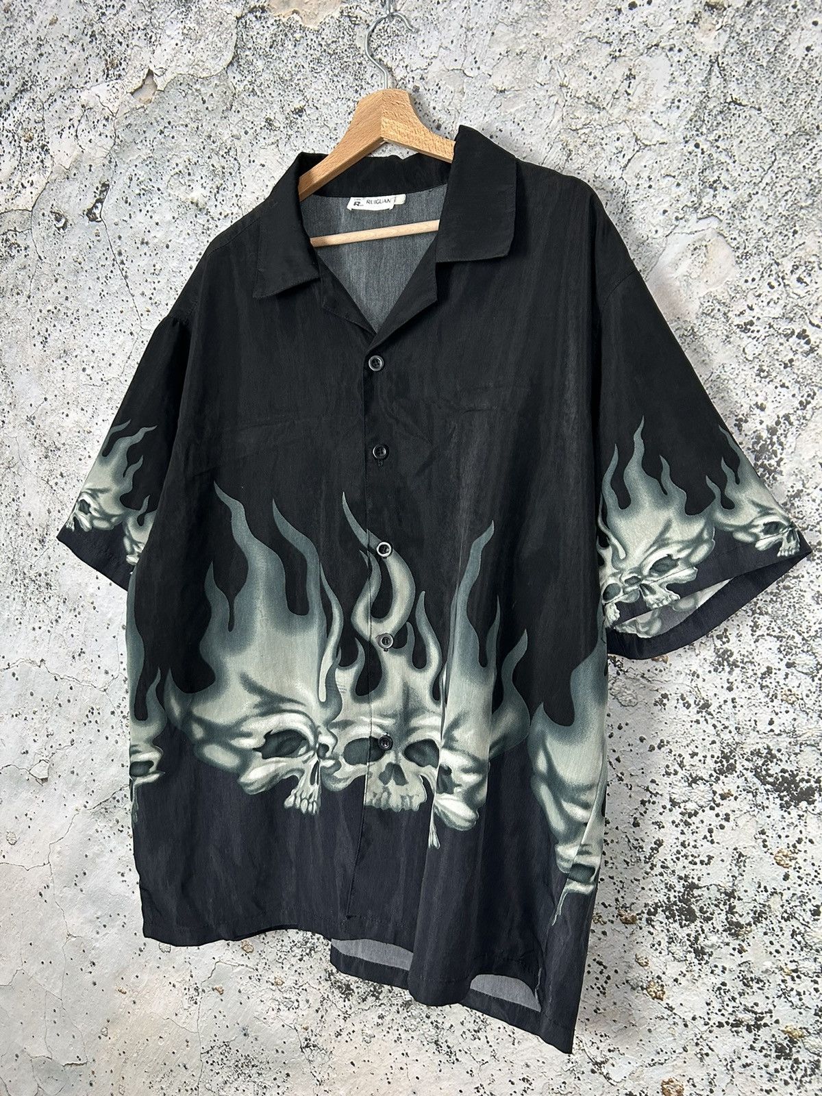 Band Tees Vintage Skulls Japanese Shirt Avantgarde Grunge Rock Punk Size US XL / EU 56 / 4 - 2 Thumbnail