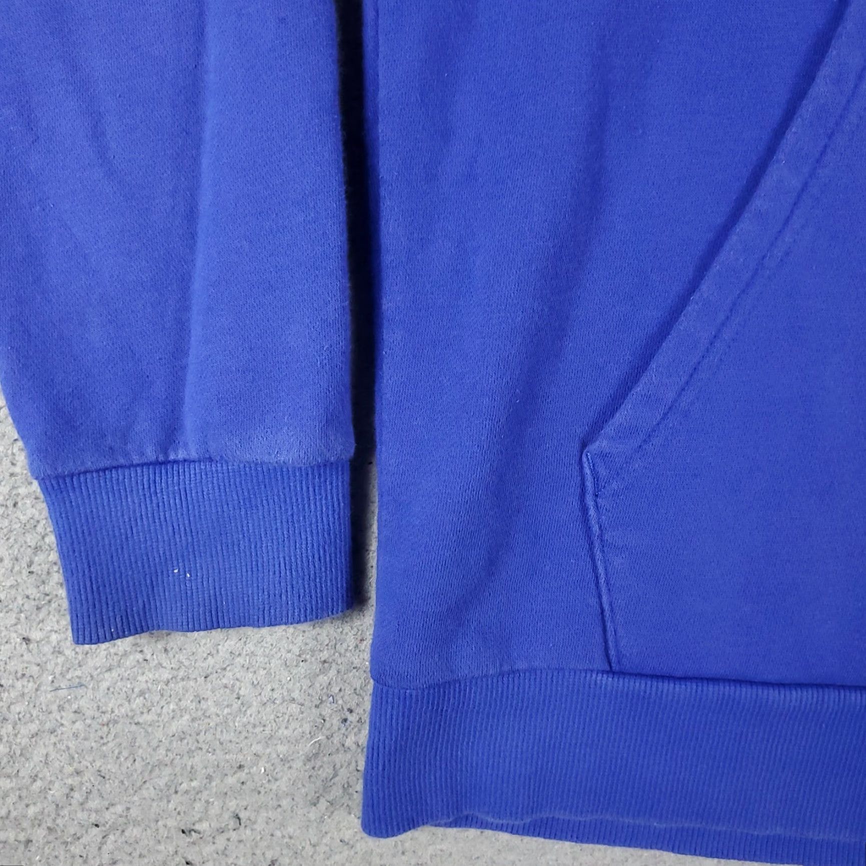 Under Armour VINTAGE Under Armour Hoodie Pullover Men's Medium Blue Sports Sweatshirt All Seasons Size US M / EU 48-50 / 2 - 4 Thumbnail