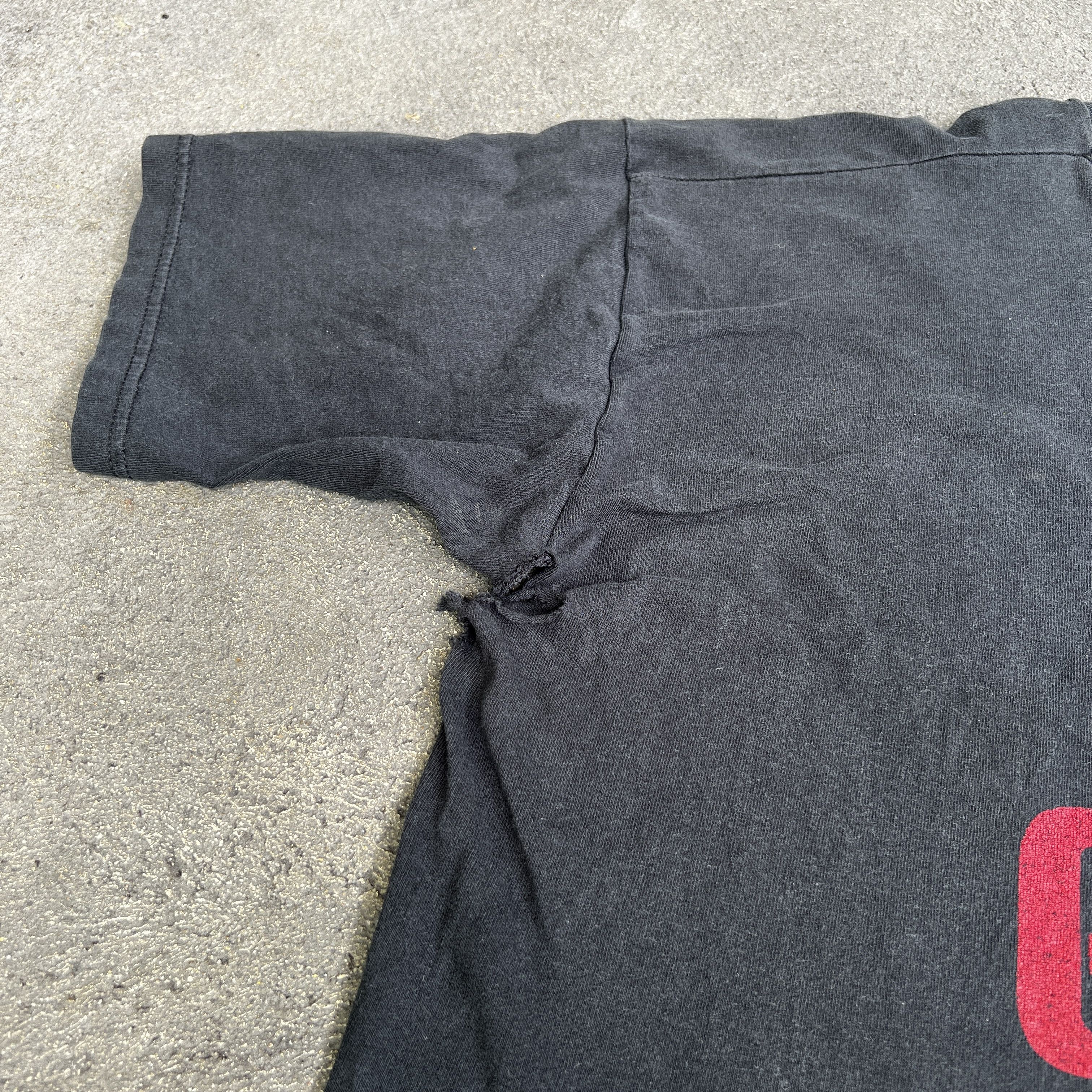 Rap Tees × Vintage Vintage 90s Isaac Hayes Tee 2XL Distressed Faded Thrashed Size US XXL / EU 58 / 5 - 17 Thumbnail