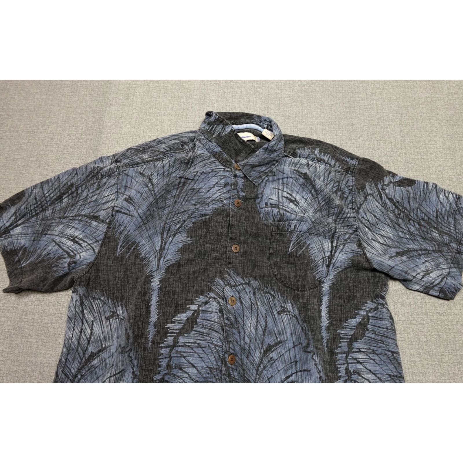 Tommy Bahama Tommy Bahama Shirt Mens Large Blue Button Front Hawaiian Floral Silk Loose Flowly Shirt Size US L / EU 52-54 / 3 - 2 Thumbnail