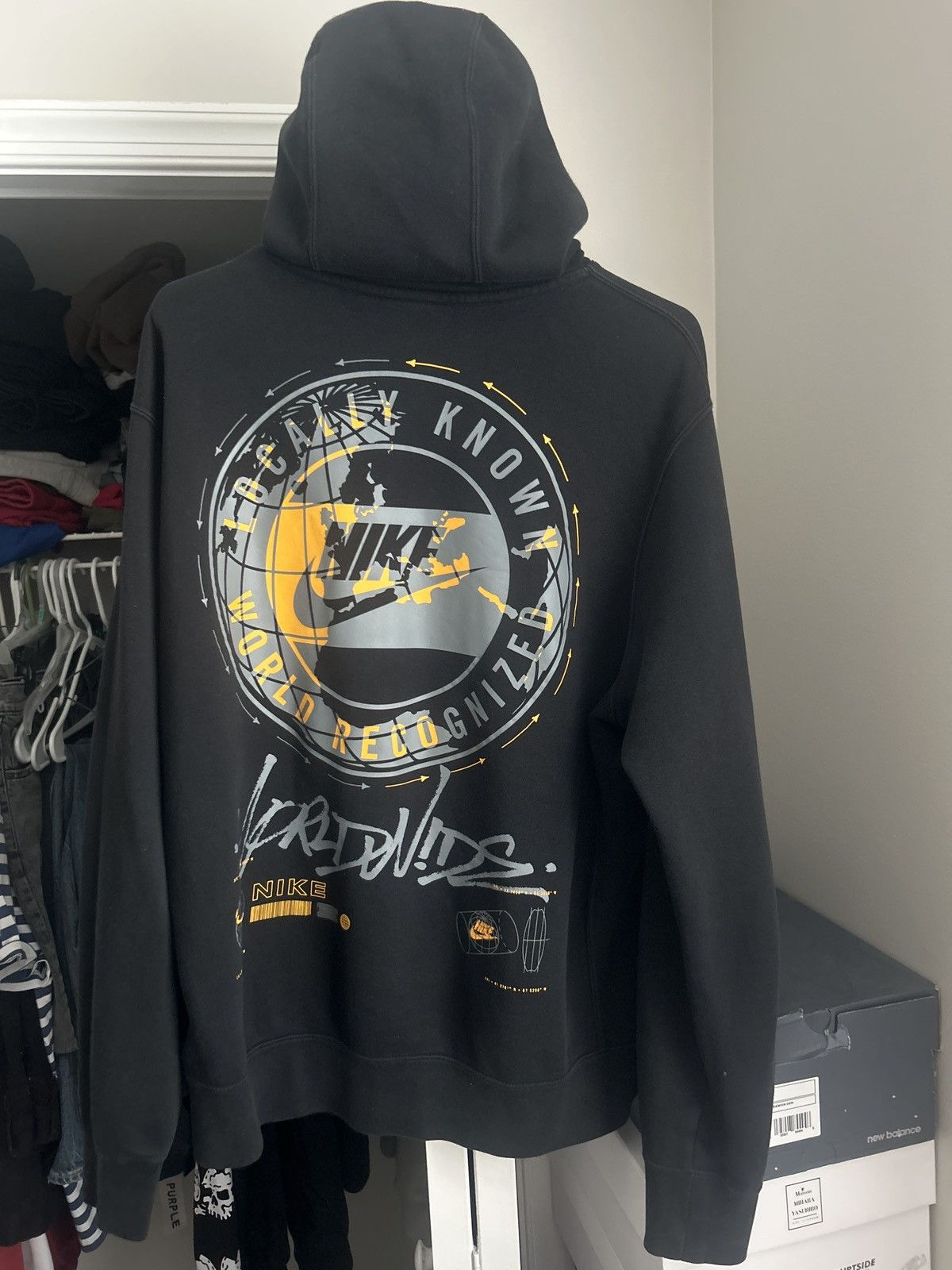 Nike Black & gold Nike hoodie Size US M / EU 48-50 / 2 - 2 Thumbnail