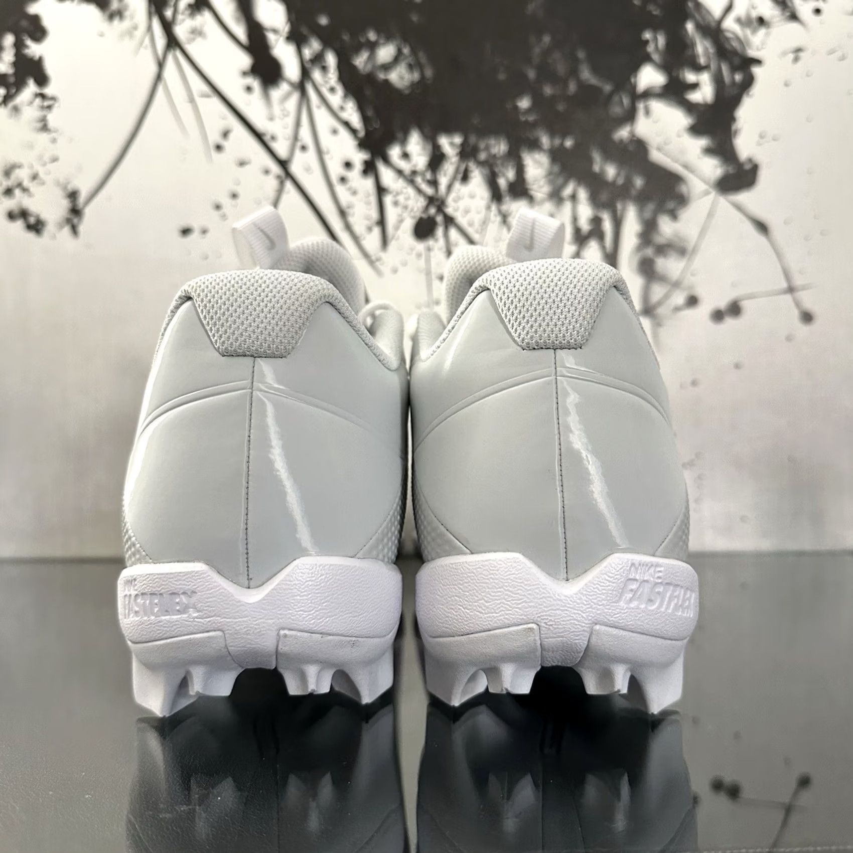 Nike Nike Vapor Edge Shark 2 Football Cleats Low Mens Size 13 White Silver DH5088-100 Size US 13 / EU 46 - 4 Thumbnail