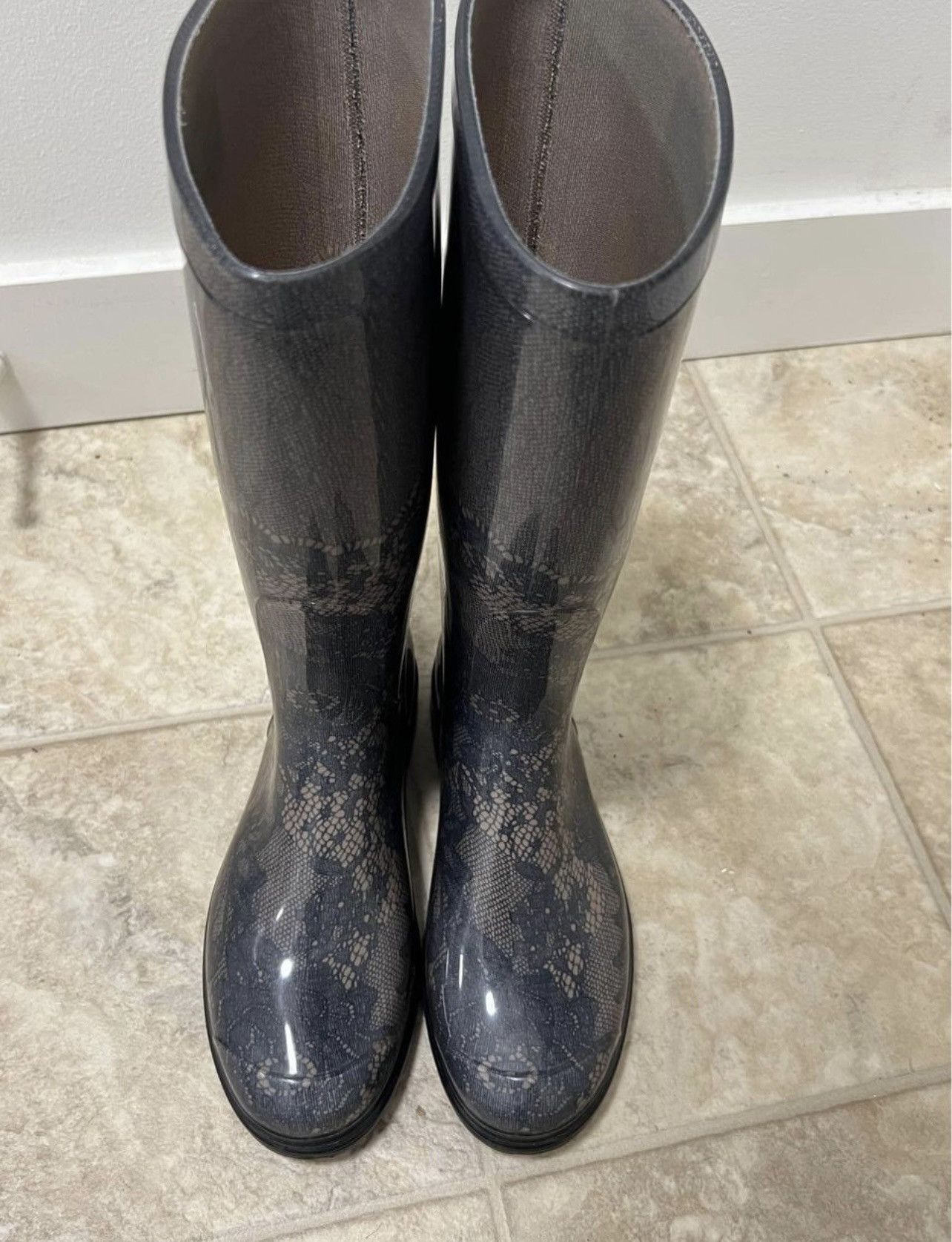 Valentino VALENTINO RUBBER BOOTS Size US 7 / IT 37 - 8 Thumbnail