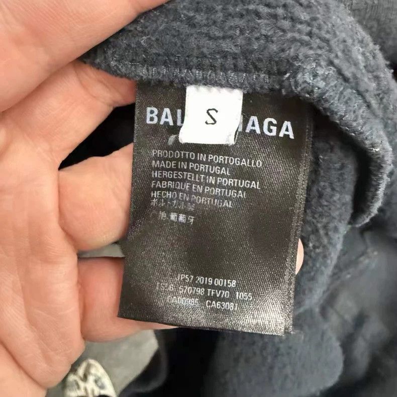 Balenciaga Balenciaga Back logo hoodie 2501-Nextarrow Size US S / EU 44-46 / 1 - 5 Thumbnail