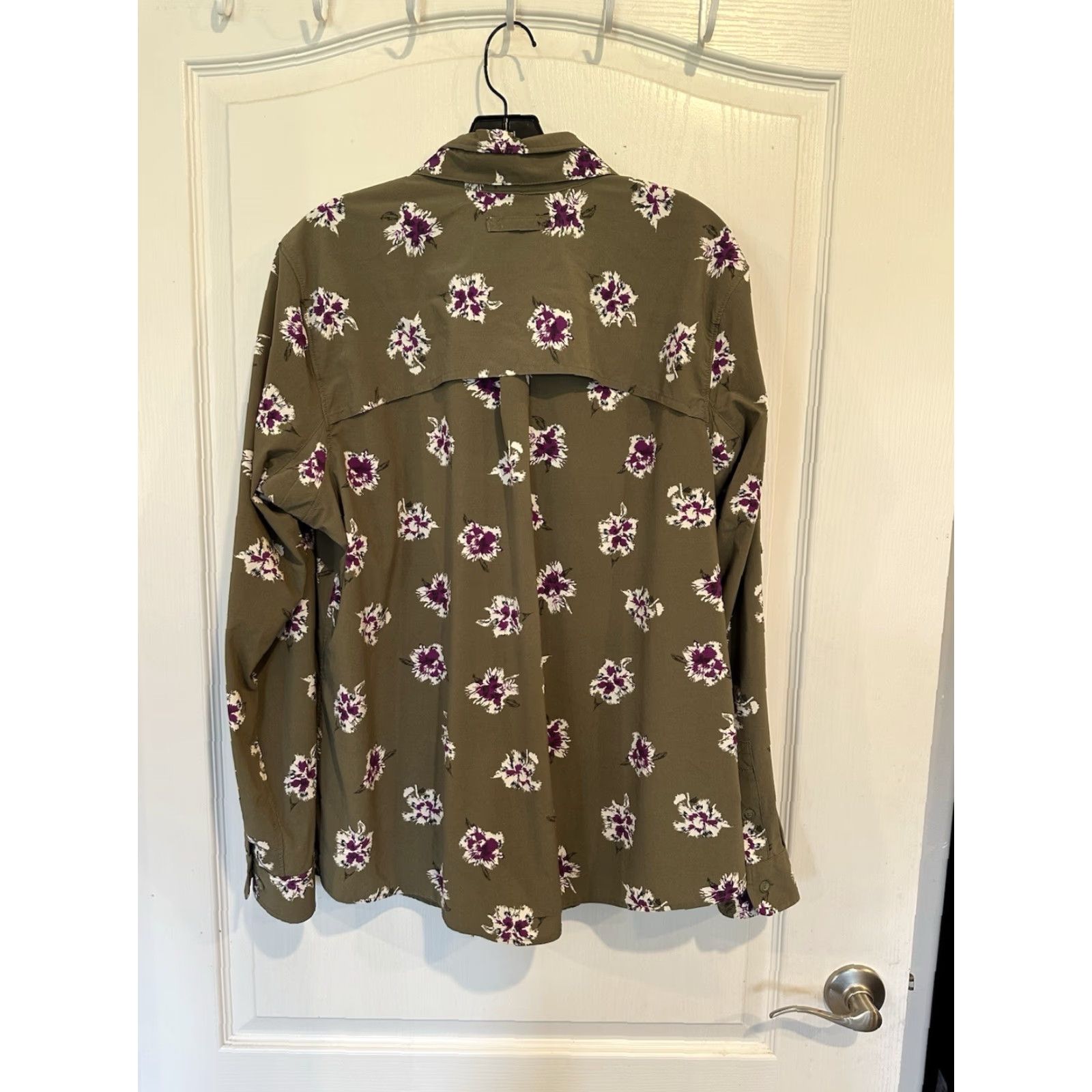 Duluth Trading Company Duluth Trading Co. Sidewinder Nylon Spandex Floral Printed Gardening Shirt XL Women Long Sleeve Button-Up Multicolor Floral Size XL / US 12-14 / IT 48-50 - 3 Thumbnail