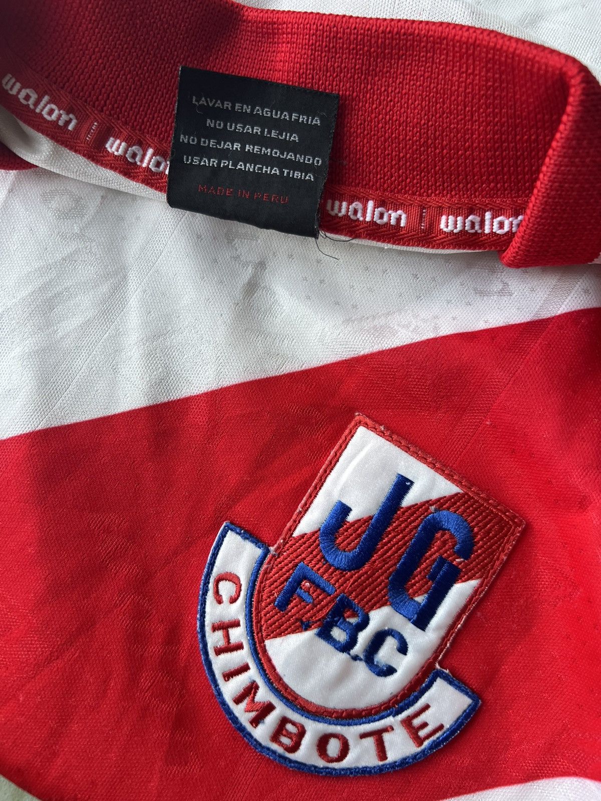 Vintage Original Vintage 01/02 Walon Peru Football Home Jersey Large Size US L / EU 52-54 / 3 - 7 Thumbnail