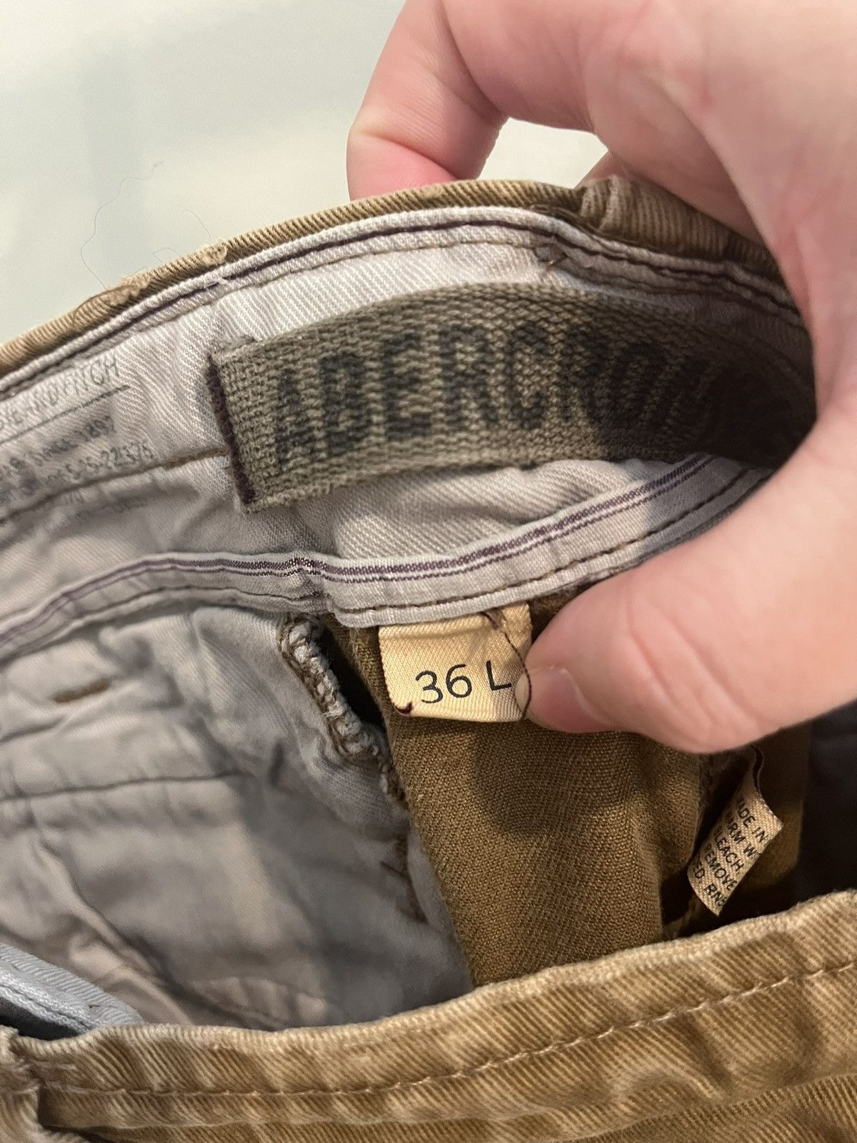 Abercrombie & Fitch Vintage Abercrombie tan cargo pants Size US 36 / EU 52 - 9 Thumbnail