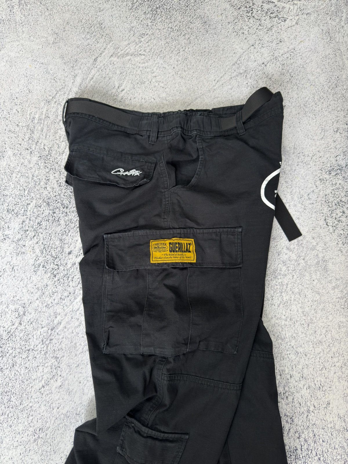 Corteiz CORTEIZ GUERILLAZ BLACK CARGO PANTS Size US 34 / EU 50 - 15 Thumbnail