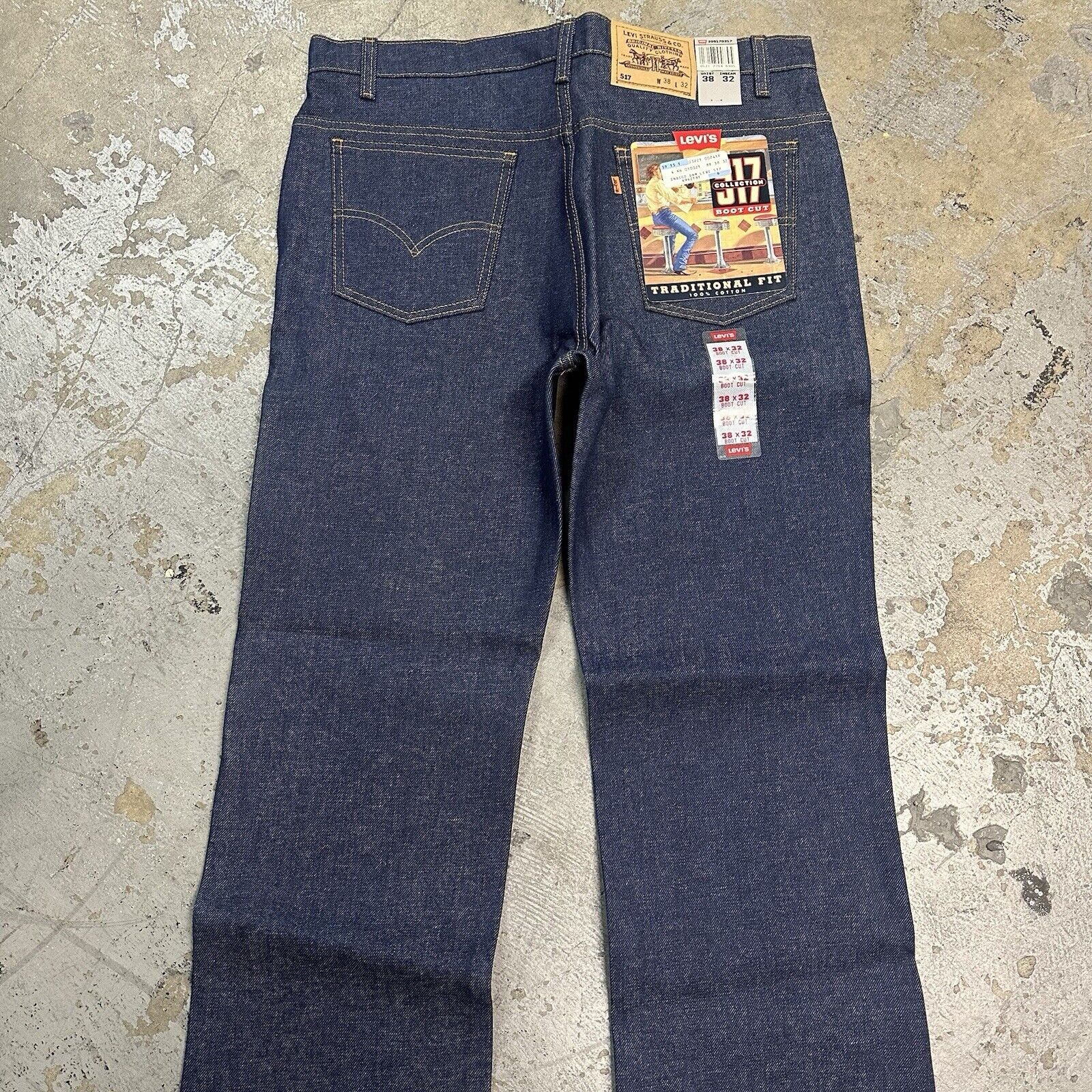 Levi's × Vintage NWT Vintage 90s Levi’s 517 Bootcut Dark Wash Denim Jeans Size US 38 / EU 54 - 2 Thumbnail