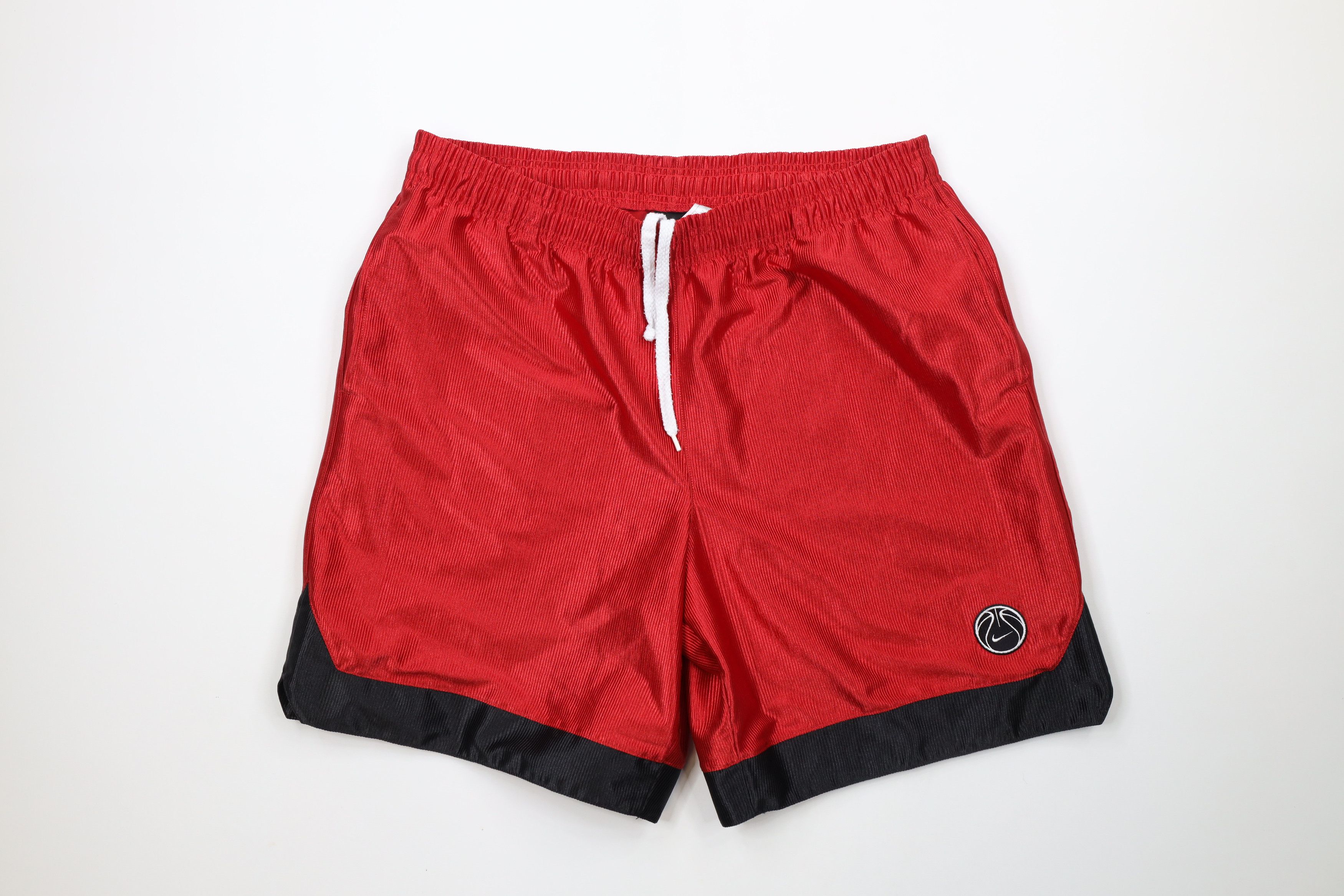 Nike × Vintage Vintage 90s Nike Swoosh Heavyweight Basketball Shorts Red Size US 34 / EU 50 - 1 Thumbnail