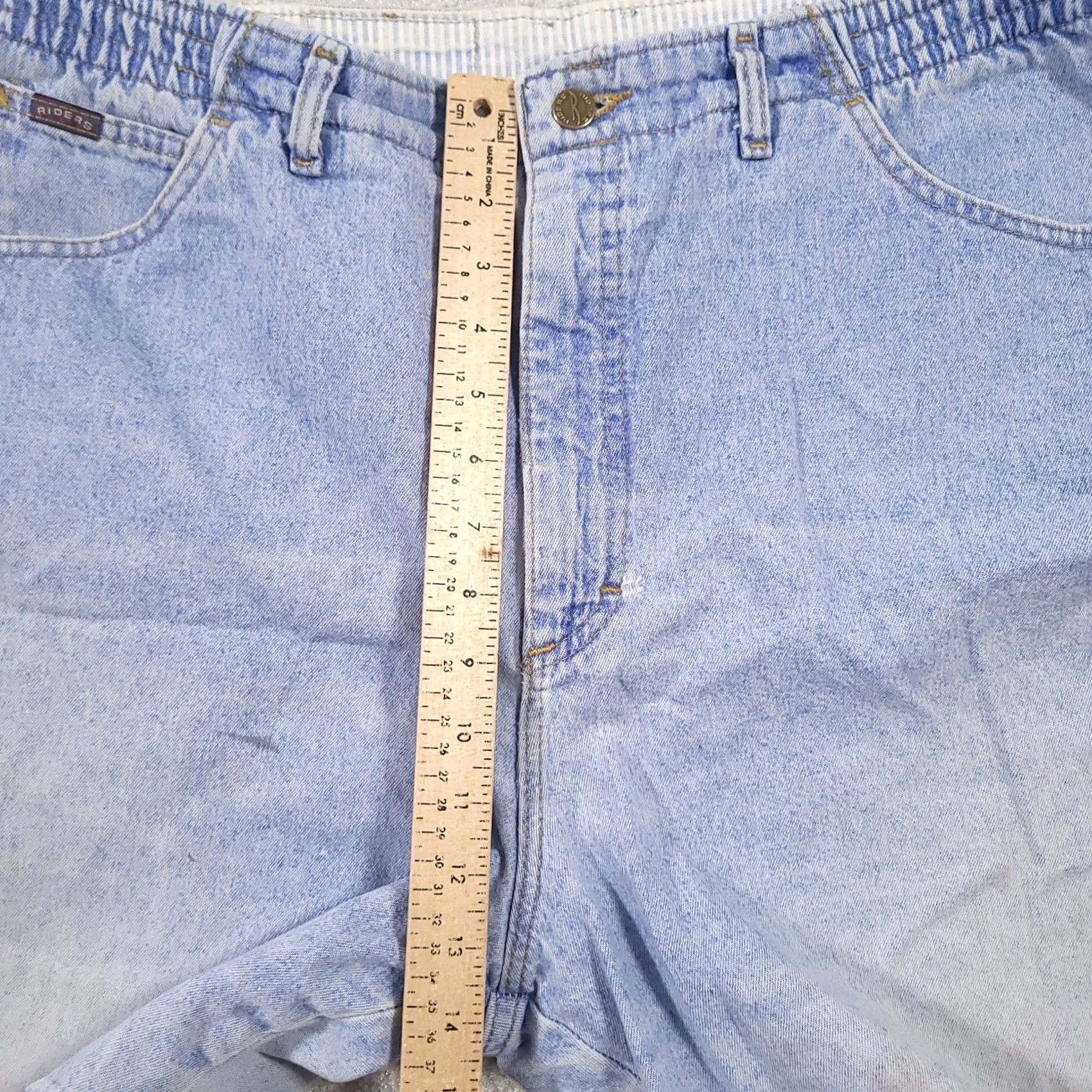 Lee VTG Lee Rider Jean Shorts Womens 20W Medium High Rise Light Blue Faded Stained Bermuda Shorts Jeans Size 42" / US 20 - 6 Thumbnail