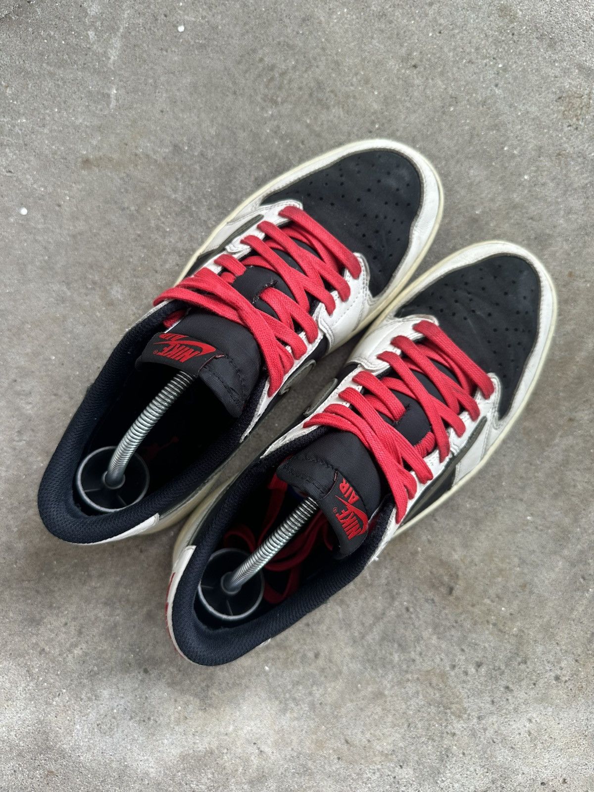 Jordan Brand × Travis Scott Air Jordan 1 Retro Low Travis Scott Olive size 9w 7.5m Size US 7.5 / EU 40-41 - 3 Thumbnail