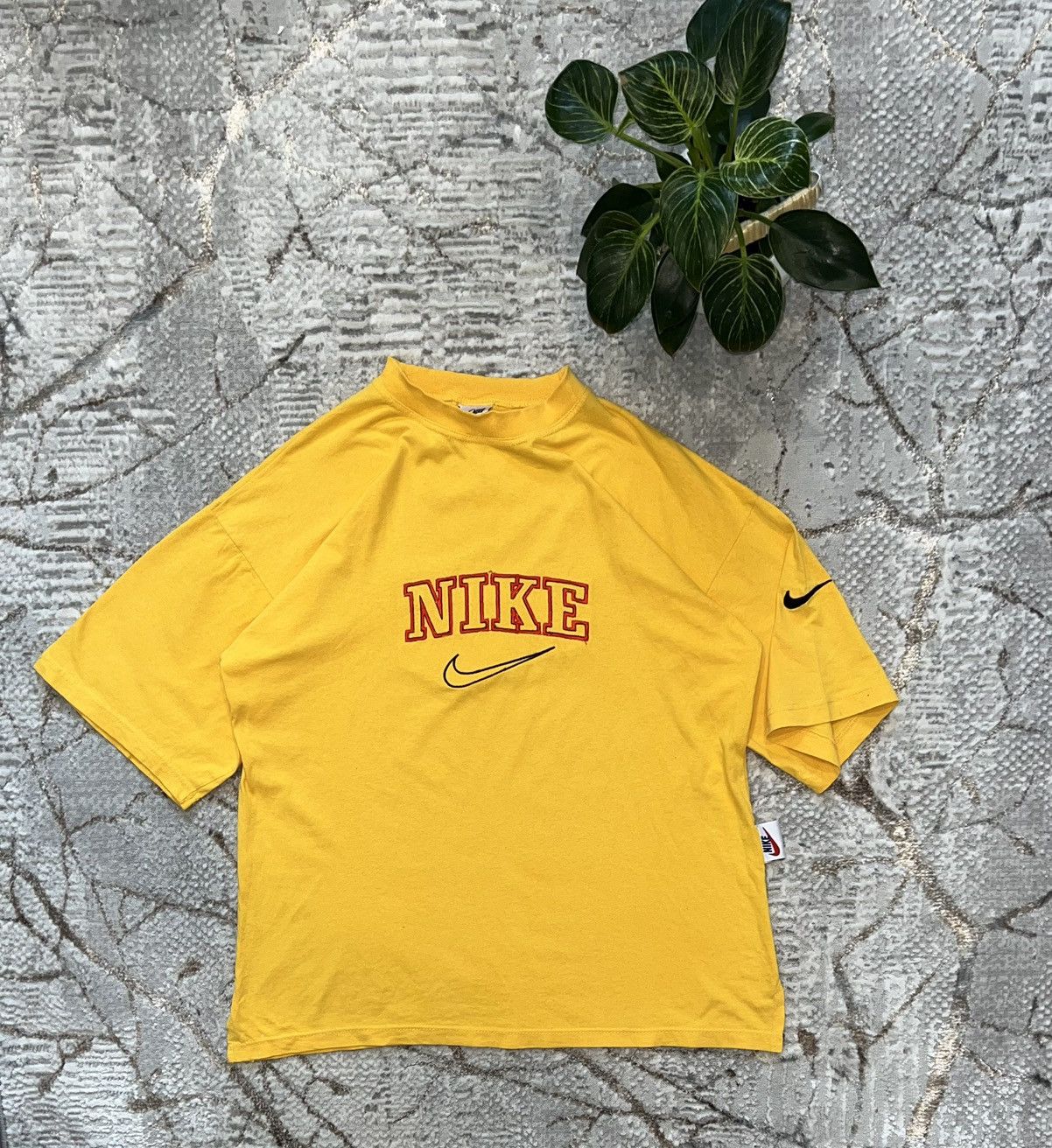 Nike × Vintage NIKE 90S VINTAGE BIG NIKE LOGO OVERSIZE T-SHIRT Y2K TEE Size US XL / EU 56 / 4 - 1 Thumbnail