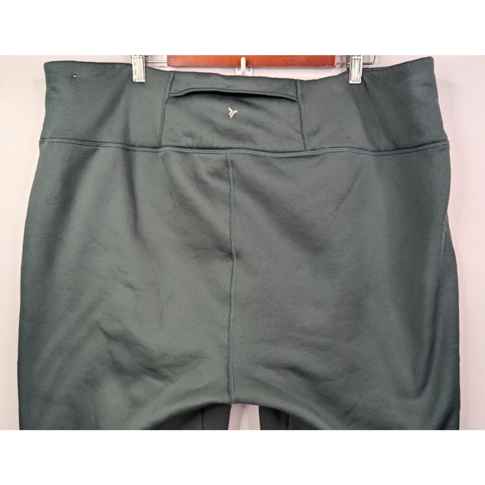Old Navy Old Navy Green Fleece Lined Pants Womens 3X Go Dry High Rise Flare Sweatpants Size 40" / US 18 - 5 Thumbnail