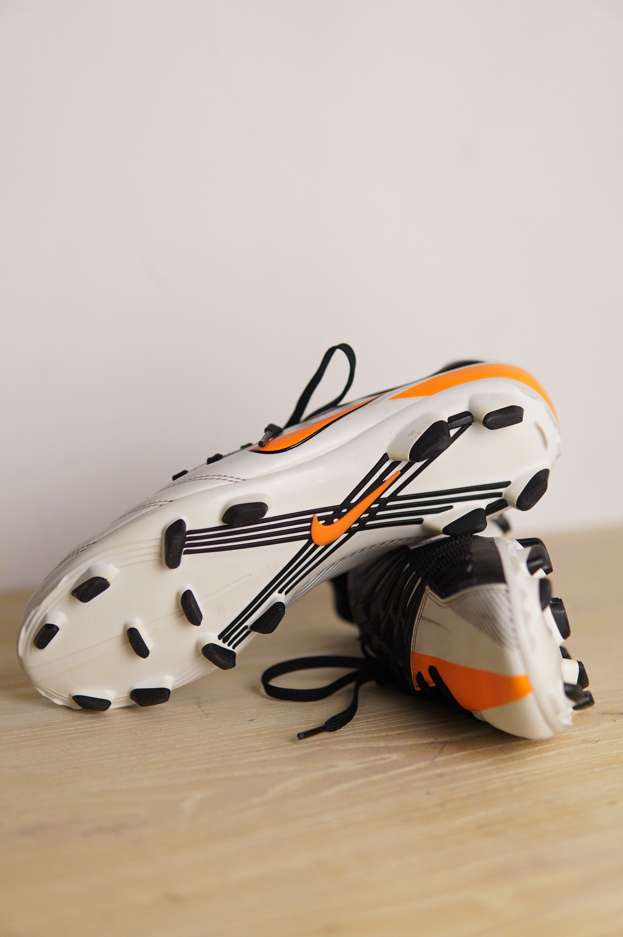 Nike Nike T90 Laser FG Total 90 Soccer Cleats 472562-480 Size US 8 / EU 41 - 10 Thumbnail
