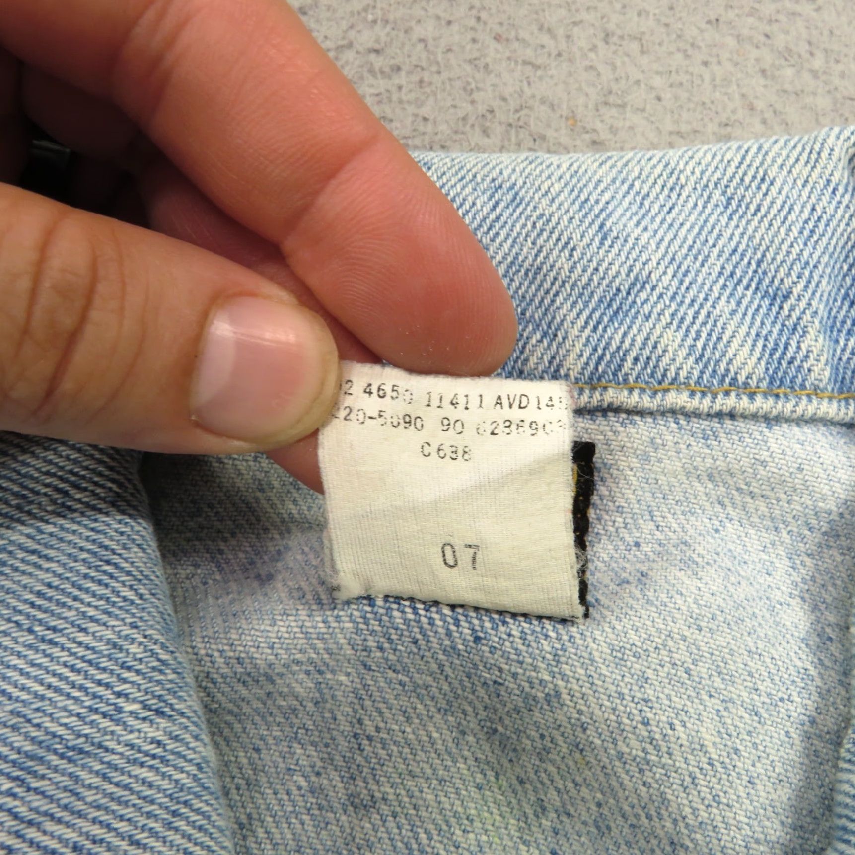 Lee VINTAGE Lee Denim Jacket Medium 80s Made in USA Light Wash Trucker Mens Coat VTG Size US M / EU 48-50 / 2 - 5 Thumbnail