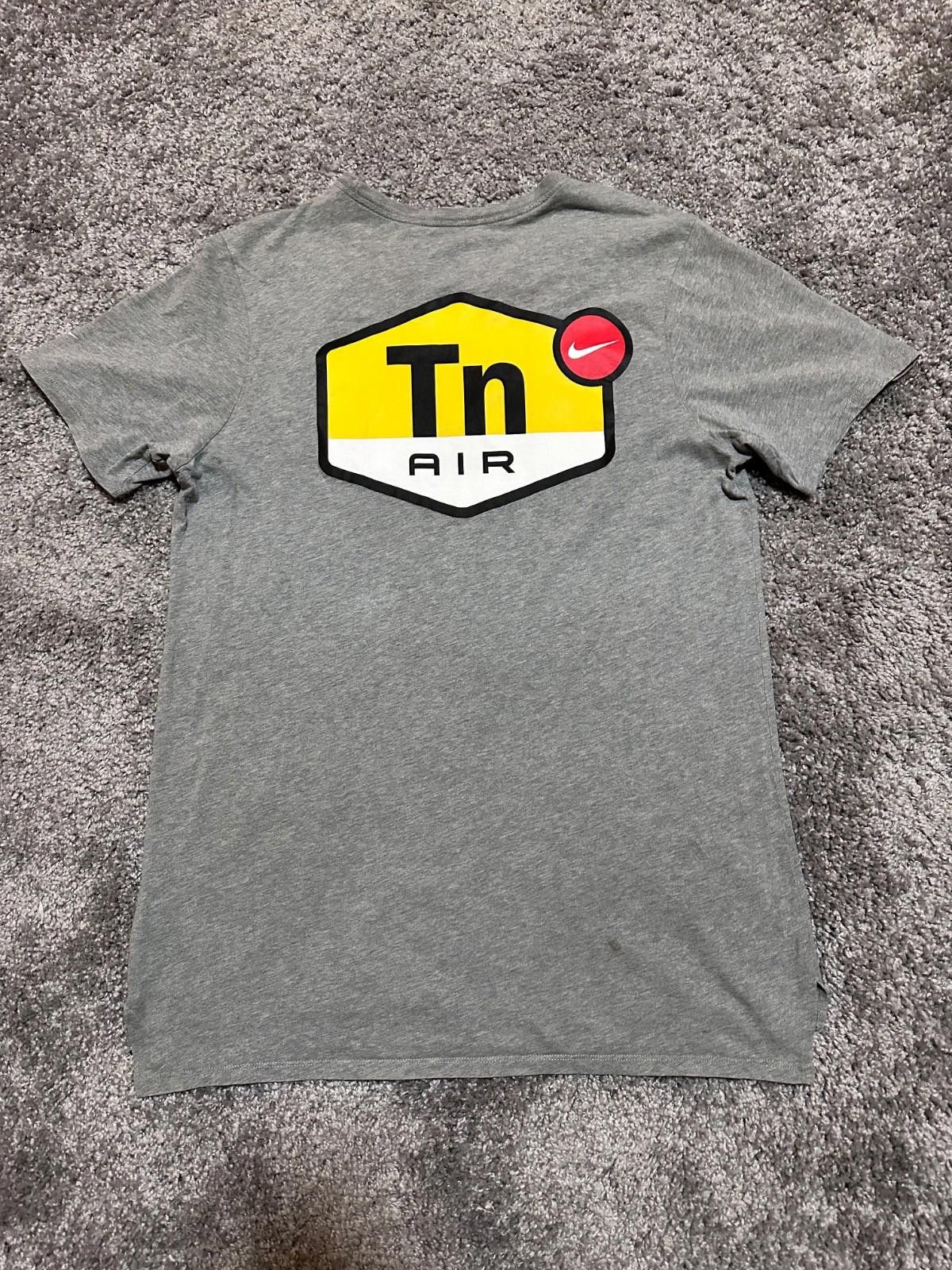 Nike Nike Tn+ Gray T-Shirt Big Logo Sz M Size US M / EU 48-50 / 2 - 8 Thumbnail
