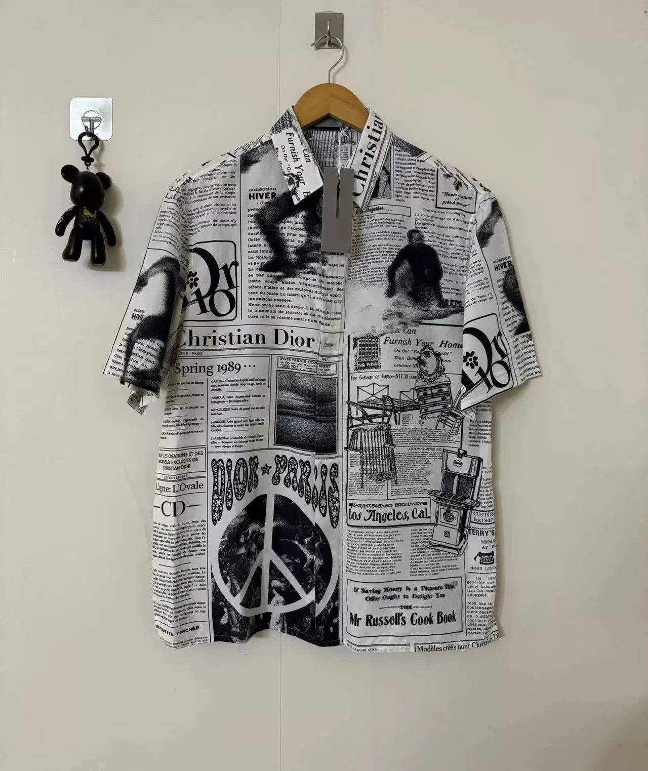 Dior Dior Newspaper Print Short Sleeve Shirt Size US S / EU 44-46 / 1 - 1 Thumbnail