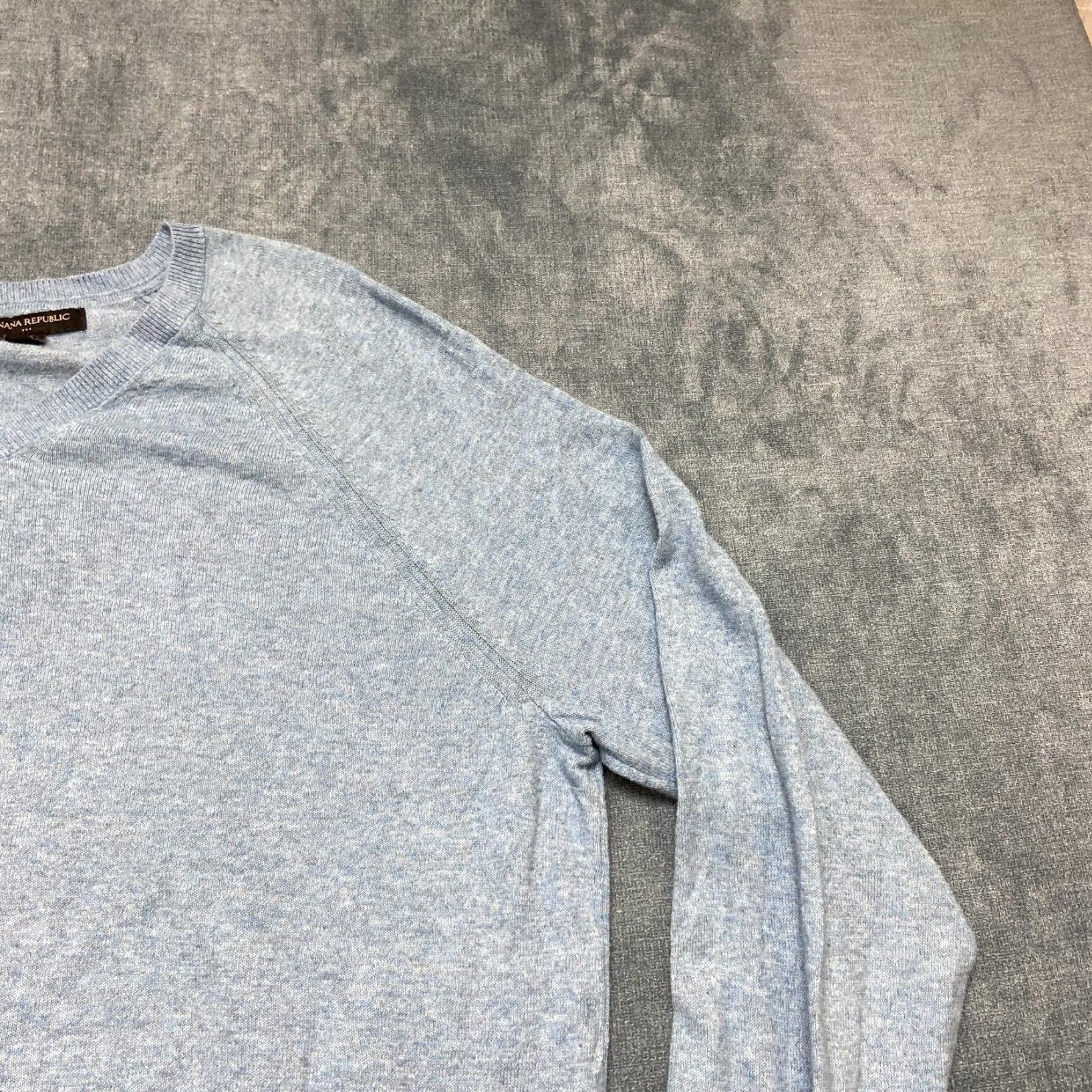 Banana Republic Banana Republic Sweater Men's Blue Large Cotton V-Neck Knit Raglan Long Sleeve Pullover Casual Cozy Knitwear Outdoors Modern Fall Winter Size US L / EU 52-54 / 3 - 5 Thumbnail