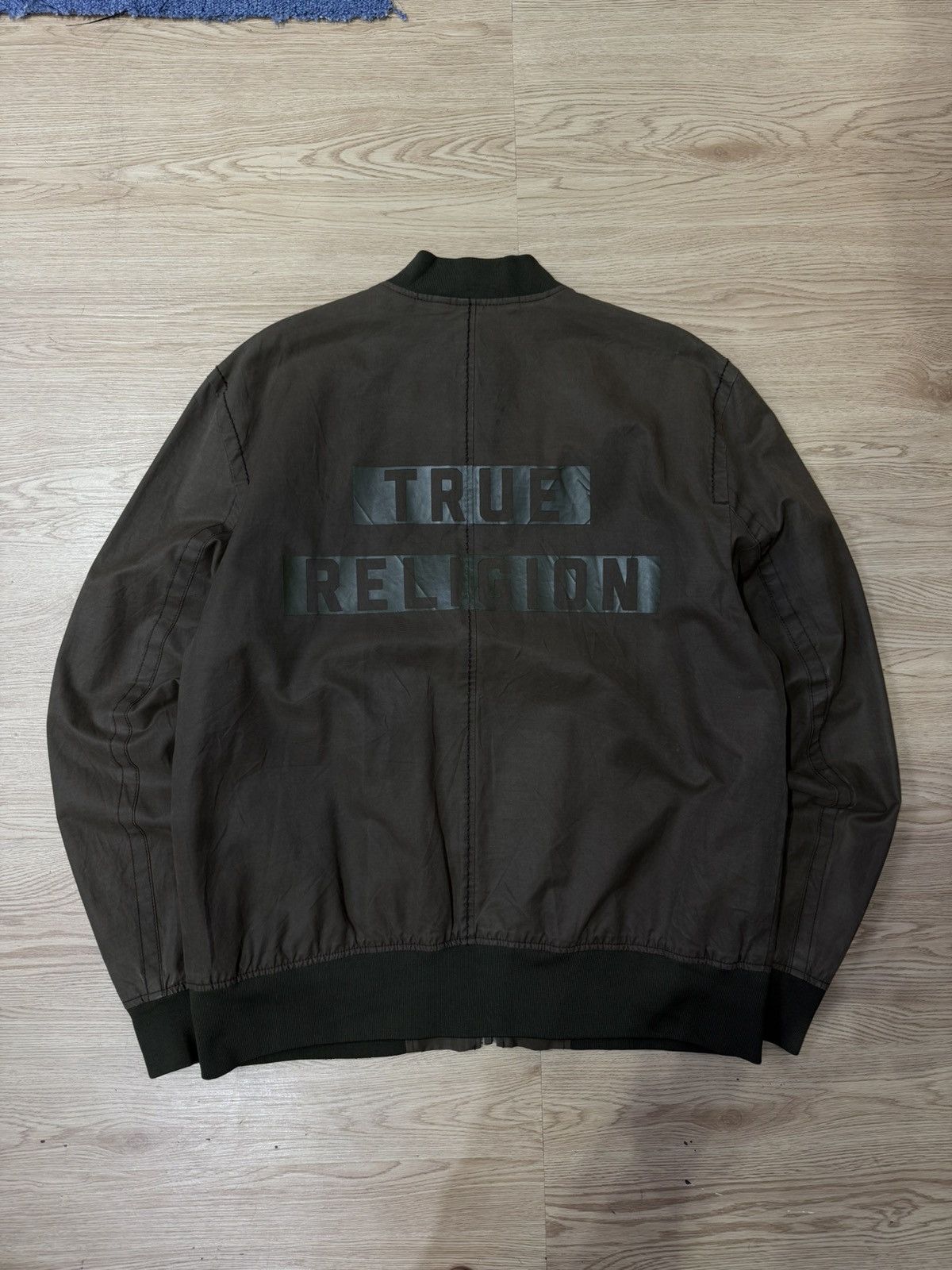 True Religion 90’s TRUE RELIGION RARE MULTI LOGO Y2K RETRO ZIP JACKET Size US L / EU 52-54 / 3 - 5 Thumbnail