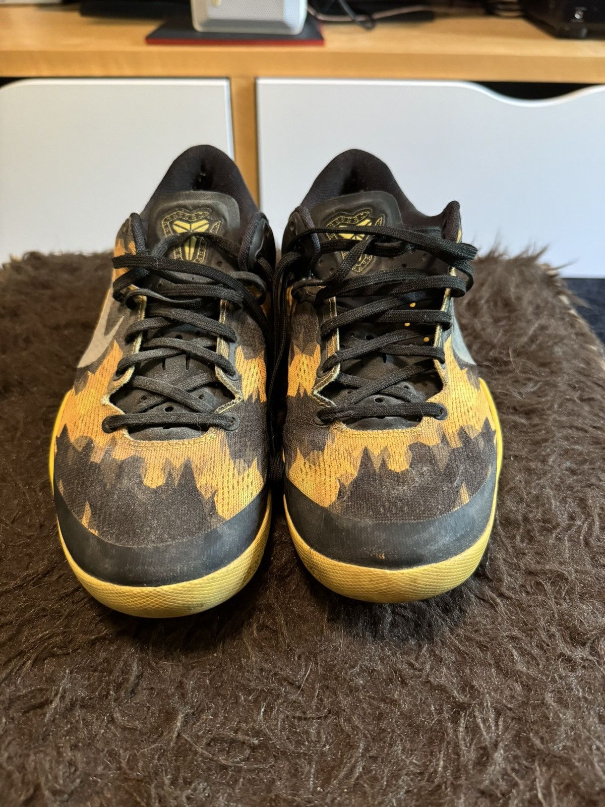 Nike RARE Nike Kobe 8 Sulfur Electric Size US 8 / EU 41 - 3 Thumbnail