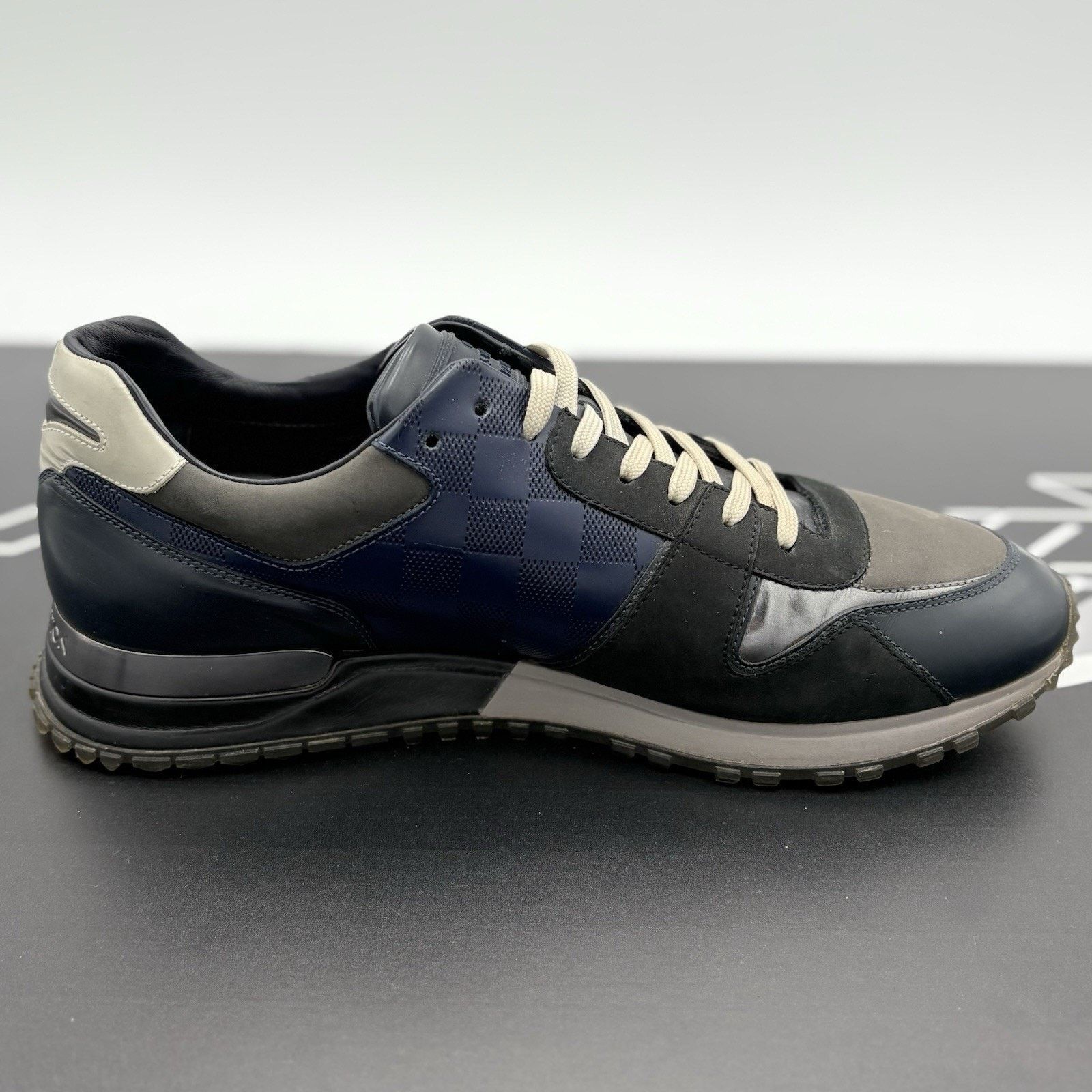 Louis Vuitton Louis Vuitton Damier Run Away ' Navy ' | GREAT CONDITION Size US 9.5 / EU 42-43 - 10 Thumbnail